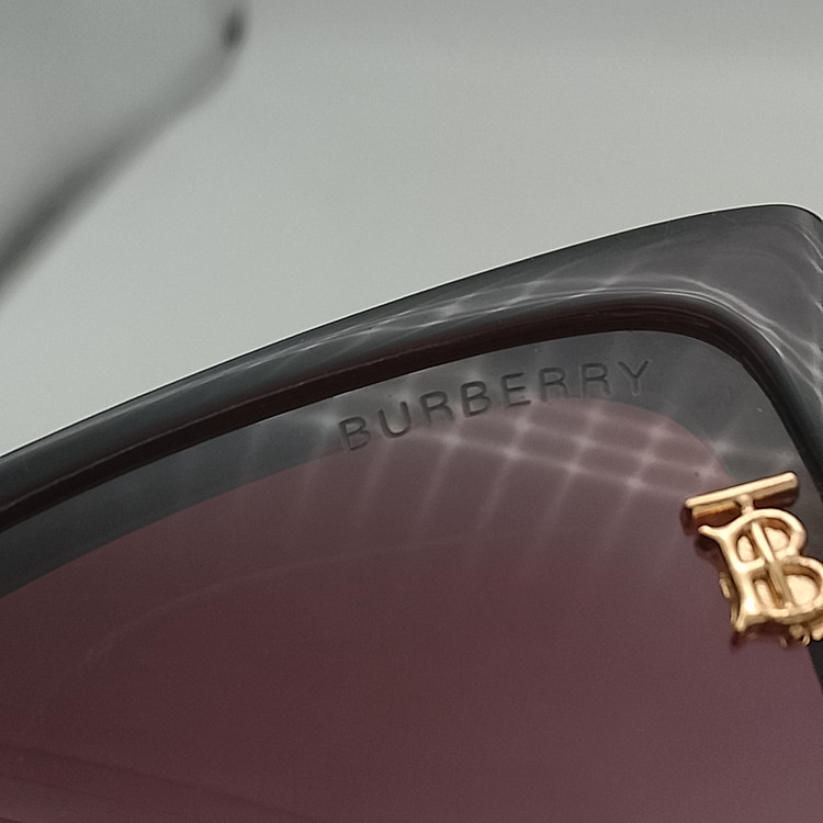 عینک زنانه باربریBURBERRY لولا فلز